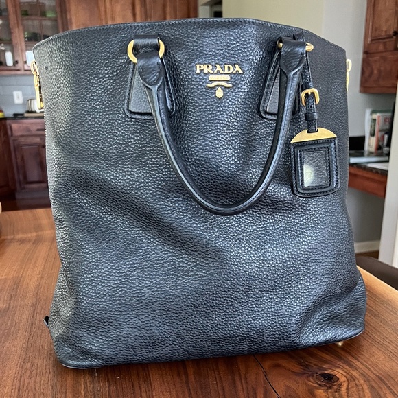 Prada Tote Bag - Picture 2 of 16